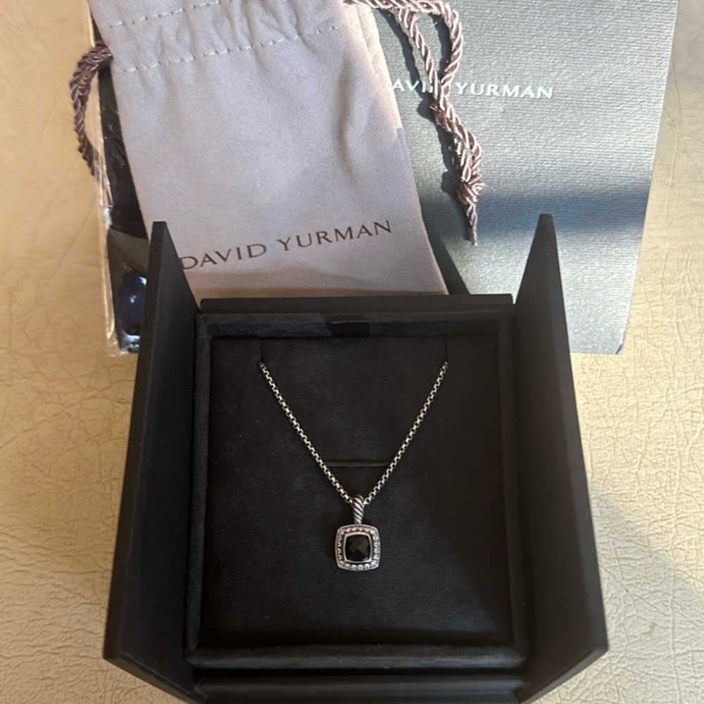 David Yurman Petite Albion® Pendant Necklace - Onyx